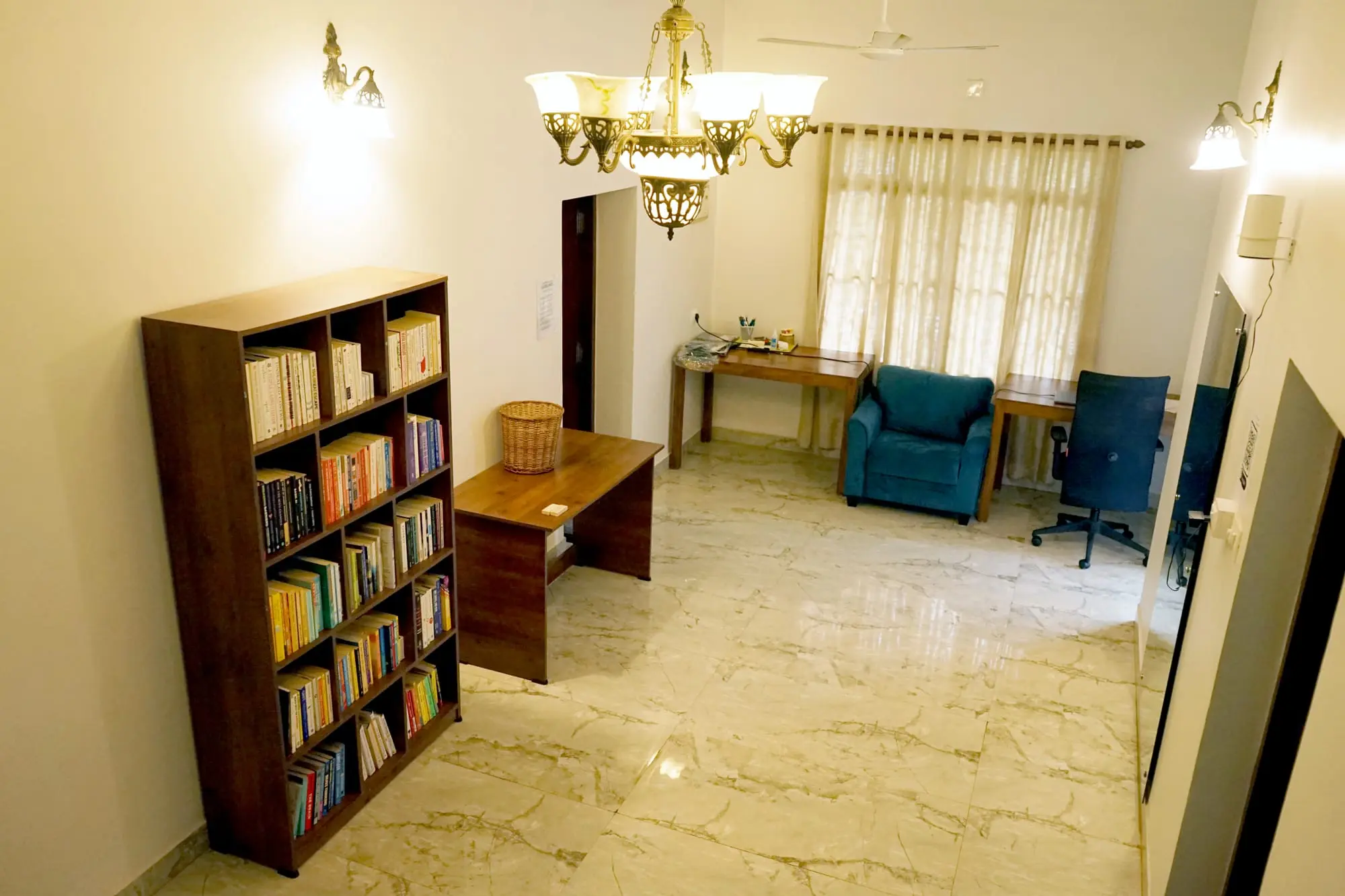 Workspaces with Internet, Power backup, Comfortable Chairs