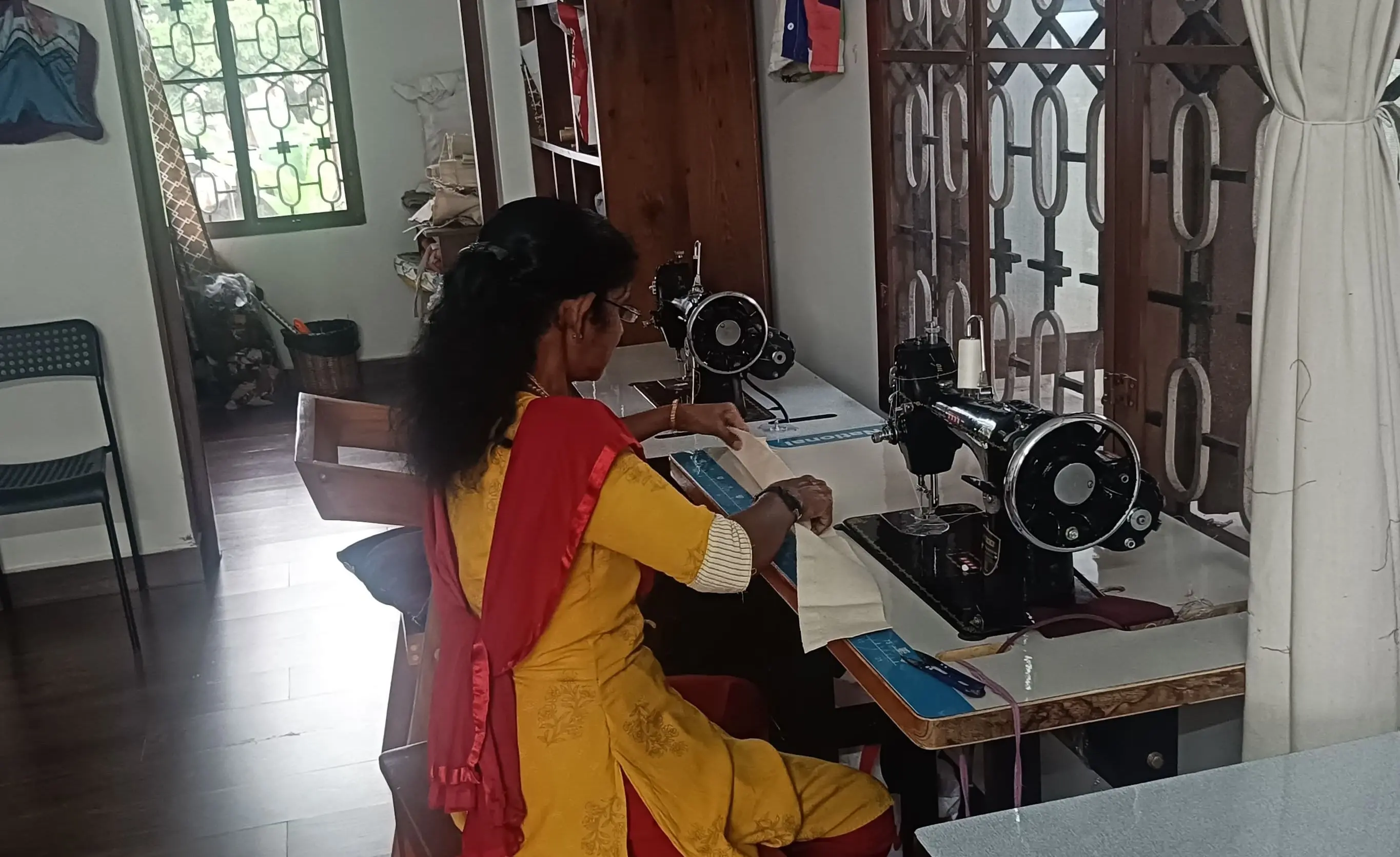 Stitching team narrows its focus to two bag designs